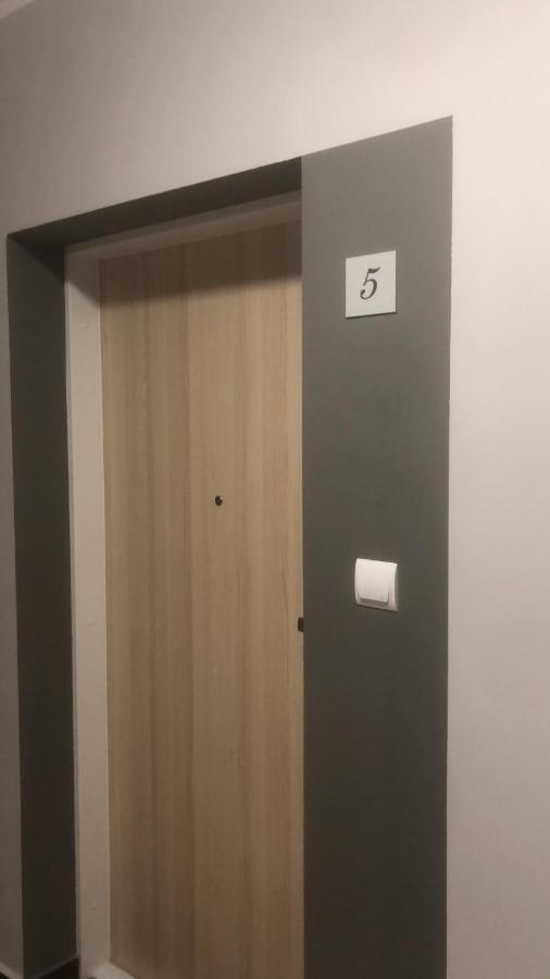 Apartament Goscinne Sady マルボルク エクステリア 写真